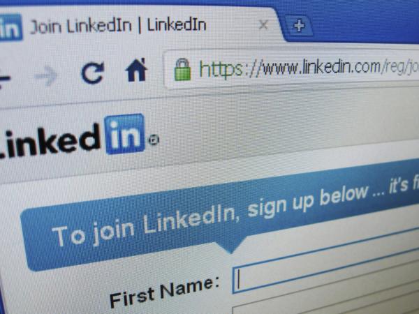 Paso A Paso Para Solicitar Empleo A Través De Linkedin