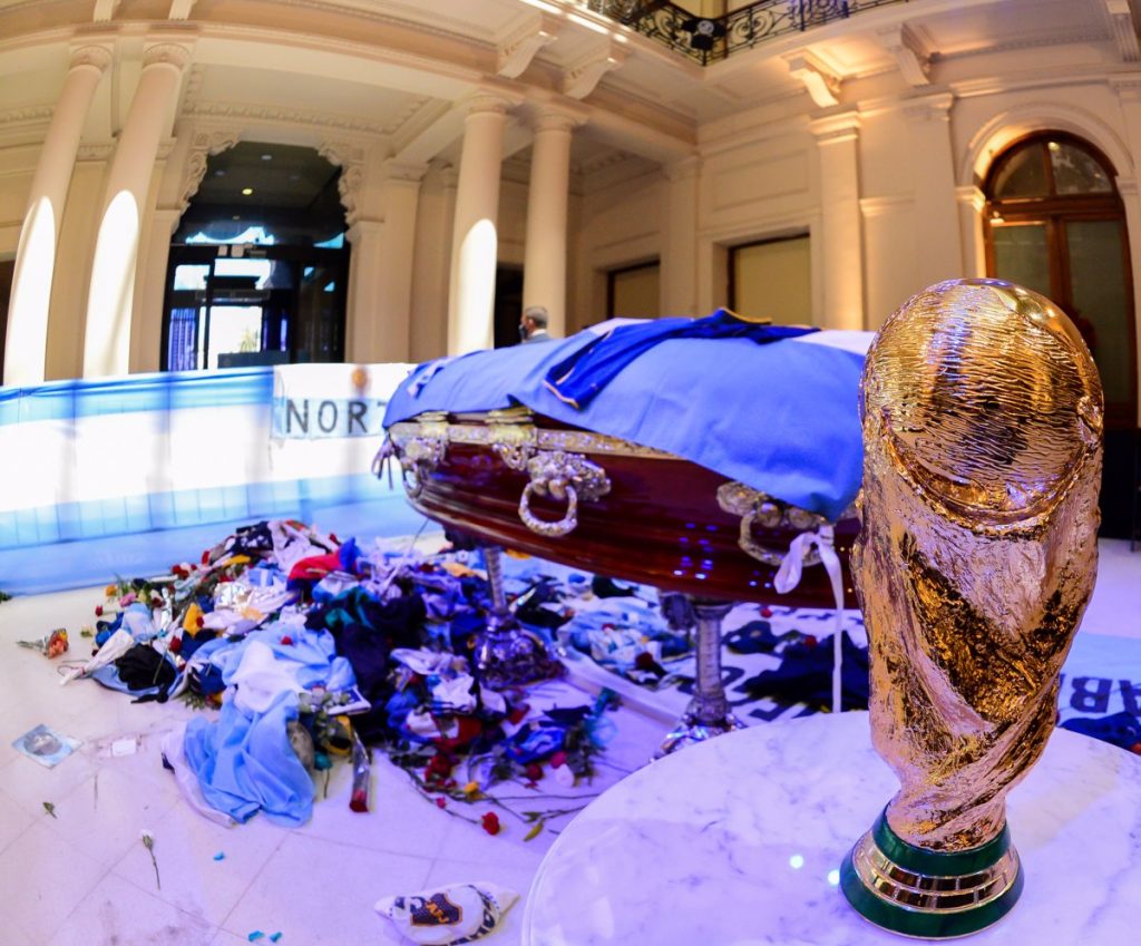 El Féretro Donde Reposaba Diego Armando Maradona.