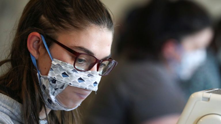 Fiapas se muestra satisfecha ante la nueva regulación de las mascarillas transparentes