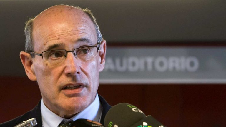 Bengoa y Matesanz lamentan la «falta de un plan» para la sanidad pública tras la pandemia