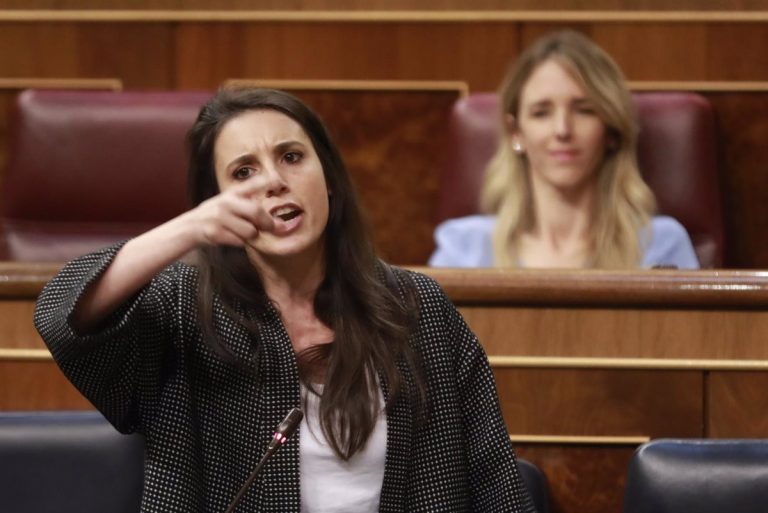 Colectivos feministas, ante Igualdad para protestar contra las leyes Trans y LGTBI