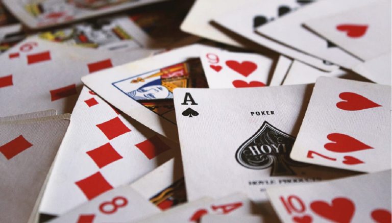 Mitos y curiosidades sobre los juegos de naipes