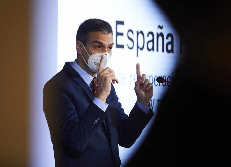 Sánchez anuncia un fondo de 11.000 millones para turismo, hostelería y pequeño comercio