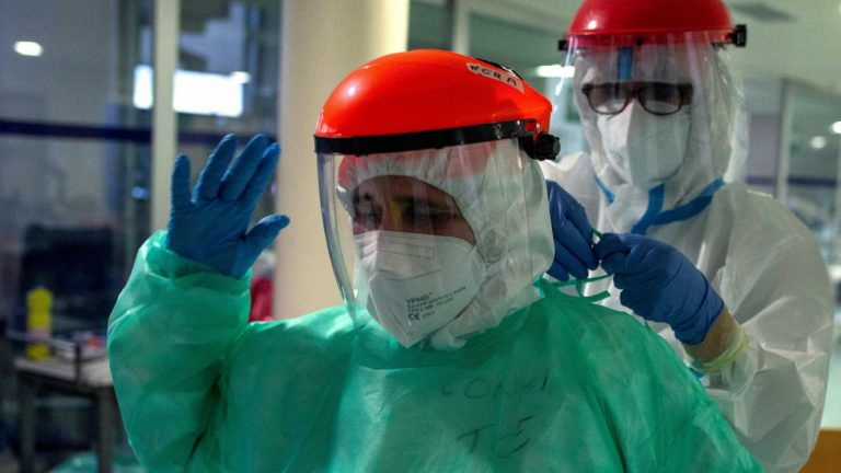 Sanidad notifica 28.565 nuevos casos y 584 muertes por COVID-19