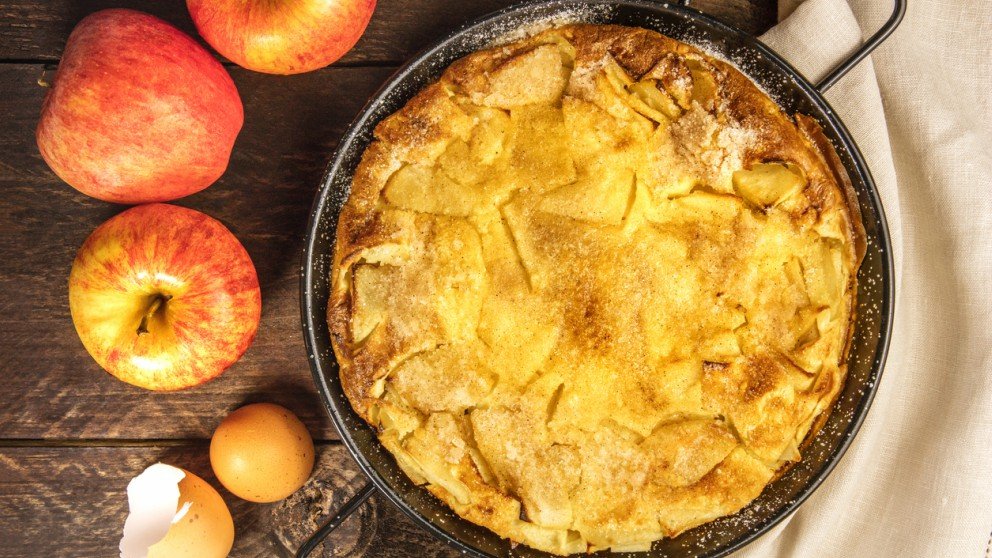 Tarta De Manzana En Una Sartén.