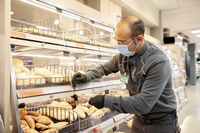 Mercadona reparte 409 millones entre su plantilla por su compromiso en la crisis del Covid