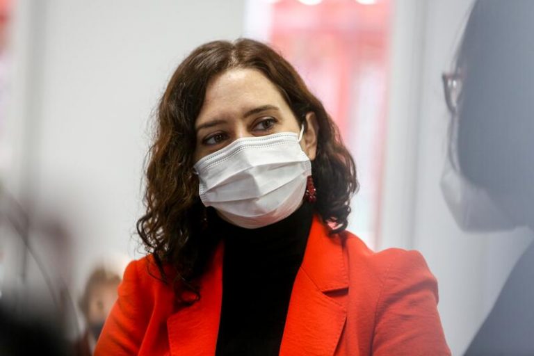Ayuso confía en que no prosperen las mociones: «He seguido el procedimiento de manera escrupulosa»