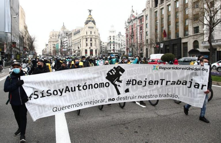 Repartidores muestran su decepción y se sienten «ninguneados» tras el acuerdo de la ‘Ley Rider’
