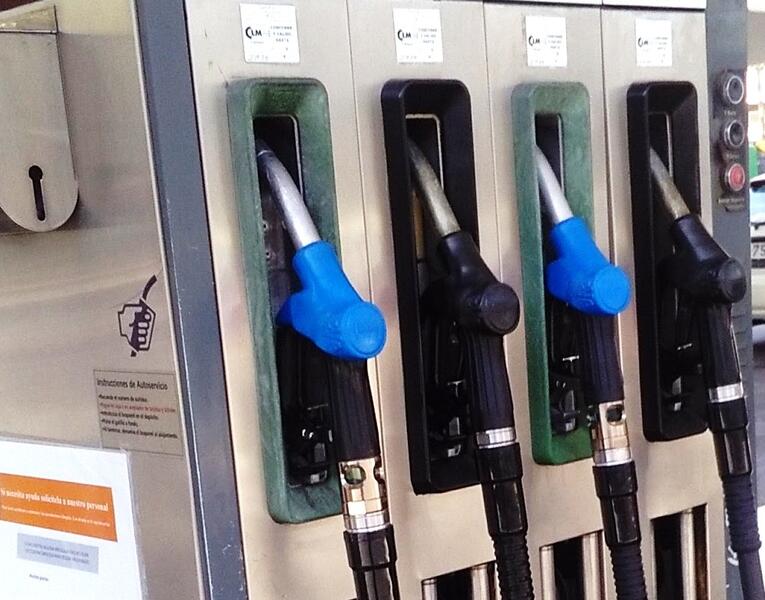 El precio de los carburantes prosigue su escalada