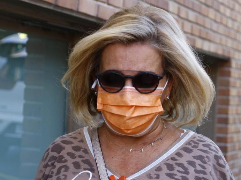 Carmen Borrego se marcha del plató tras ser acusada de ‘topo’
