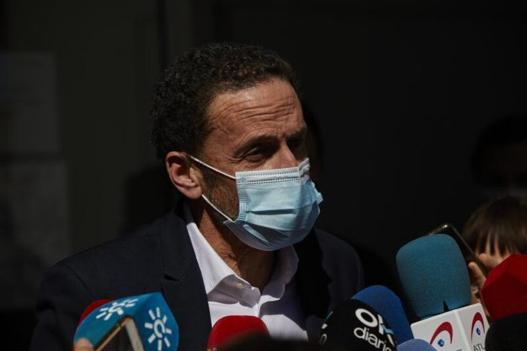 Bal ve a Cantó en el PP y critica su «ceremonia orquestada», con dimisión ante la prensa