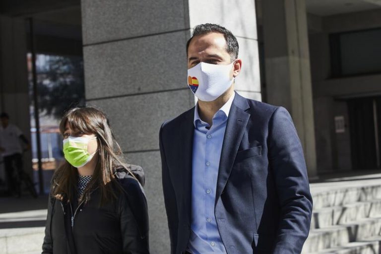 Aguado cree que Iglesias llega a Madrid «al olor de la gasolina»