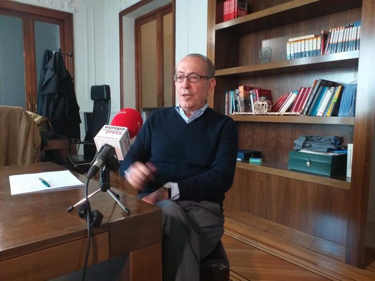 ‘La España que reúne’ critica la actitud del PSOE en las mociones