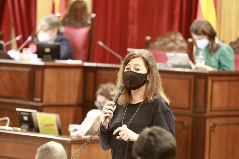 Armengol niega que «haya invitado» a los alemanes a viajar a Baleares en Semana Santa