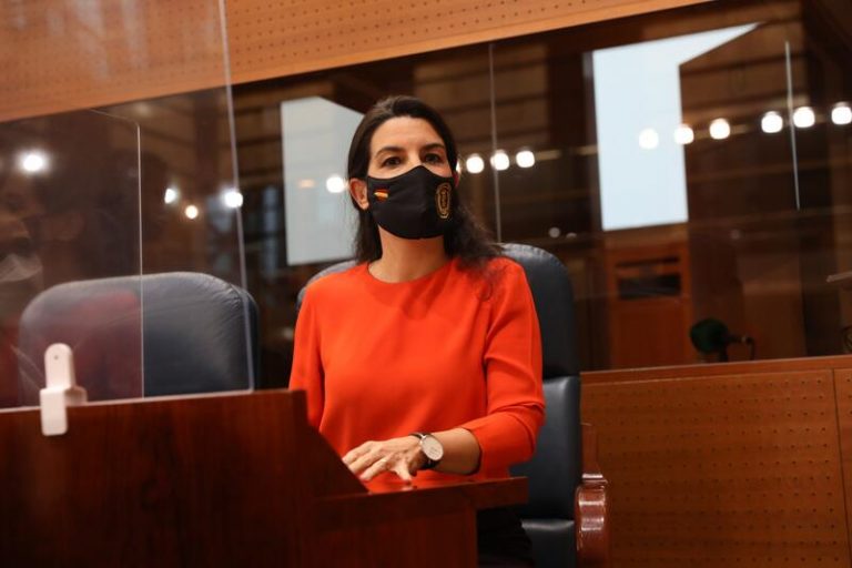 Vox confirma a Monasterio como candidata y a Abascal como director de campaña