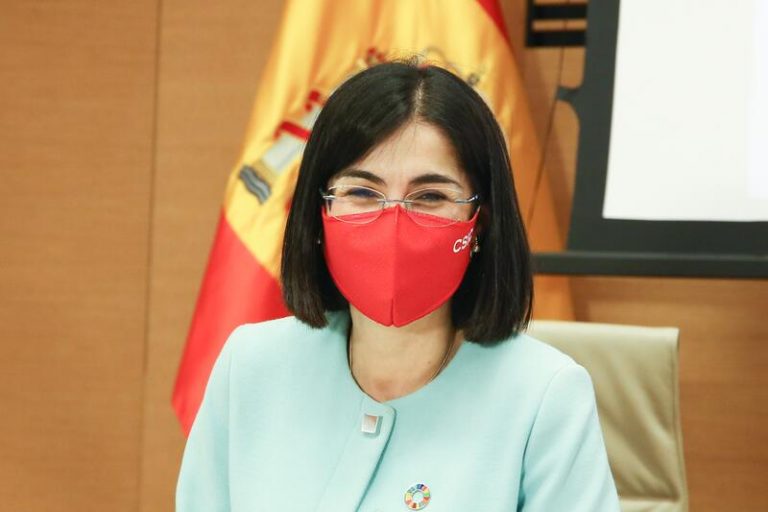 Darias anuncia la pronta tramitación de la ley del alcohol en menores