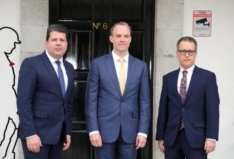Reino Unido reconoce la «buena voluntad» de España en las negociaciones por Gibraltar
