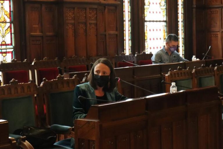 Asturias considera «de justicia» la flexibilización de las restricciones en residencias