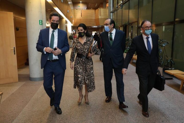 Vox repite lista en la Comunidad de Madrid y evita «fichajes estrella»
