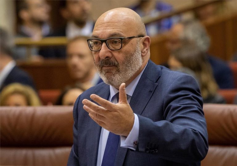 Vox se reunirá con Educación, espera establecer fecha para implantación del «pin parental»