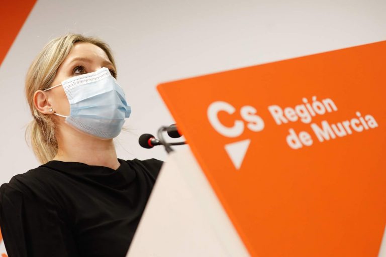 Cs Murcia justifica la moción por la situación «límite» derivada del ‘vacunagate’