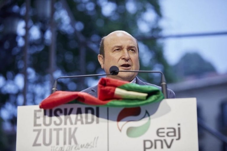 Ortuzar (PNV) no es partidario de prohibir los actos del 8M