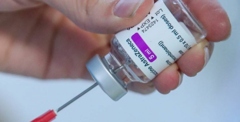 El plan de vacunación avanza con un nuevo millón de dosis de AstraZeneca