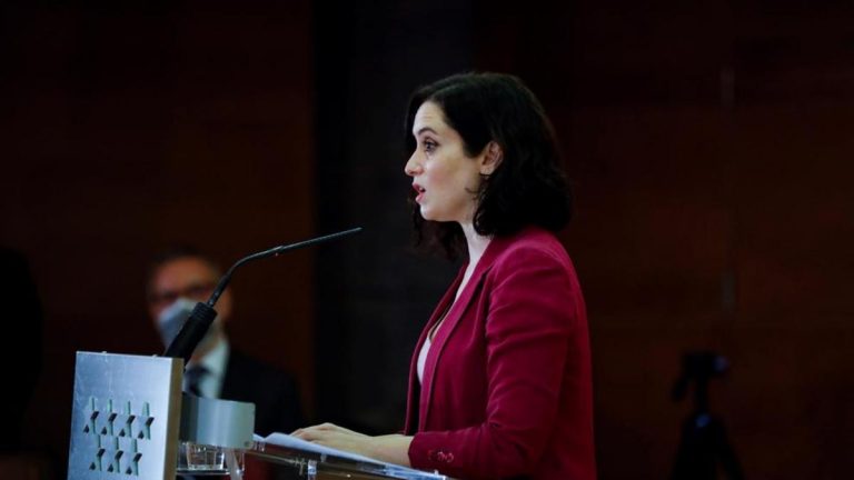 Ayuso insiste en que el cierre debe ser «la última opción a tomar»