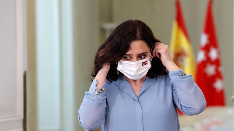 Ayuso adelanta elecciones en Madrid tras la moción de Cs en Murcia