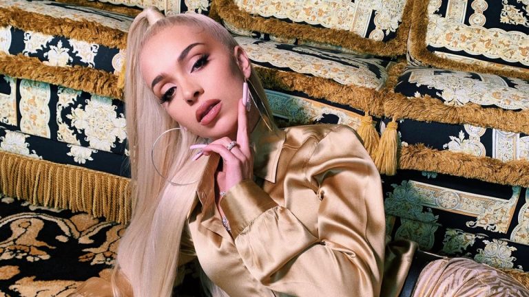 Bad Gyal presenta «Warm up» con ‘Judas’