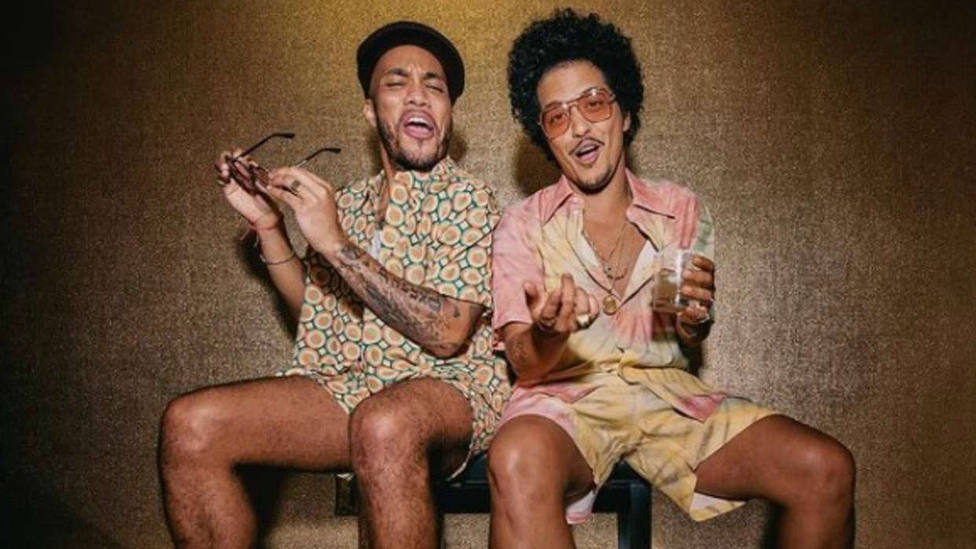 Bruno Mars, Anderson .Paak, Silk Sonic - Leave The Door Open