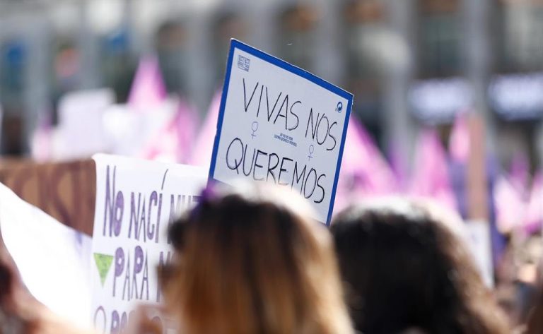 Colectivos feministas convocan movilizaciones en Pamplona para celebrar el 8-M