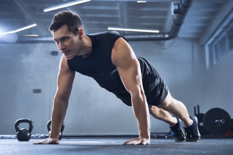 Cómo hacer flexiones y no lesionarte a la primera