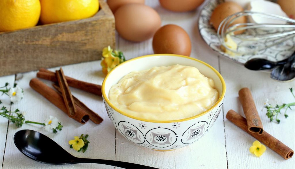 Aprende Hacer Una Crema Pastelera De Vicio