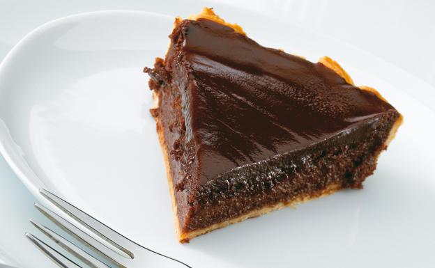 ¿Cuáles Son Los Pasos A Seguir Para Elaborar Una Tarta De Chocolate De Solo 100 Calorías?