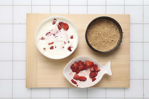 Receta Para Hacer Una Tarta De Queso Con Fresas Caramelizadas