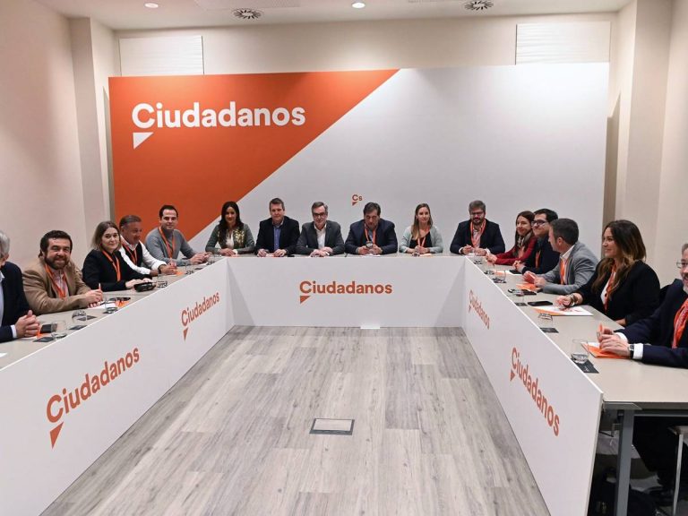Vicente Castillo (Cs) deja el partido afirmando que le iban a apartar