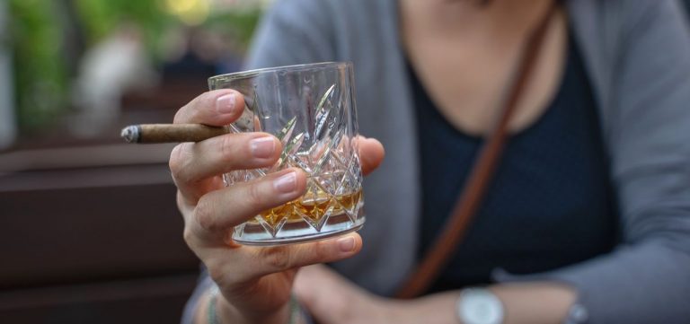 El consumo de alcohol, tabaco y cannabis en España se reduce en la pandemia