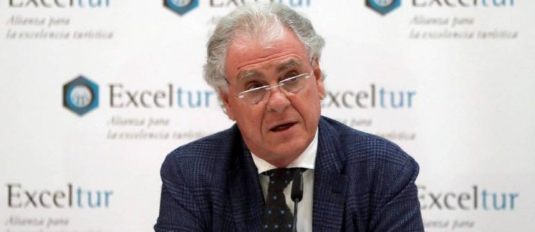 Exceltur: «El reto a día de hoy es no perder el verano»