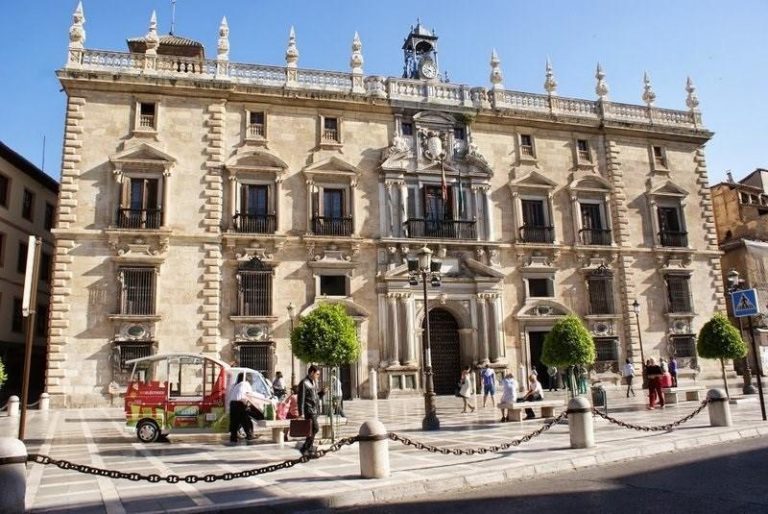 Fiscalía pide 14 años de prisión para los acusados de violar a una joven en una discoteca
