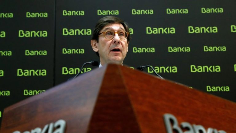 Goirigolzarri entiende las condiciones de CNMC a la fusión CaixaBank-Bankia