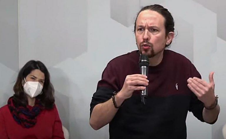 Iglesias dice al PP que «levantará las alfombras» si gobierna