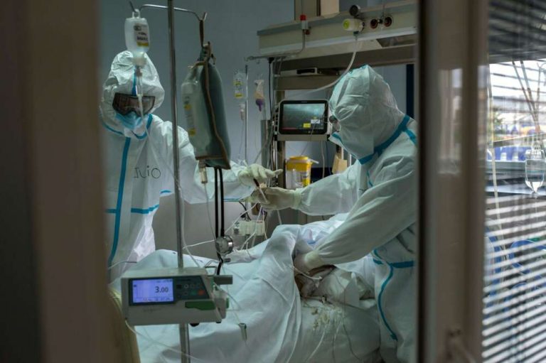 Ingresado un niño en la UCI del HULA en Lugo con shock tóxico vinculado al coronavirus