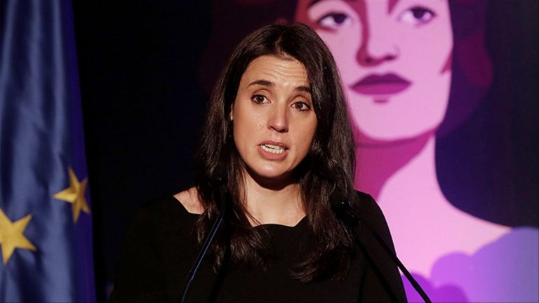 PSOE, Más Madrid y Podemos critican el «veto» a la charla de Montero