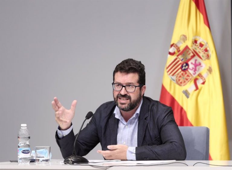 Trabajo se reunirá con agentes sociales para abordar la situación del mercado laboral