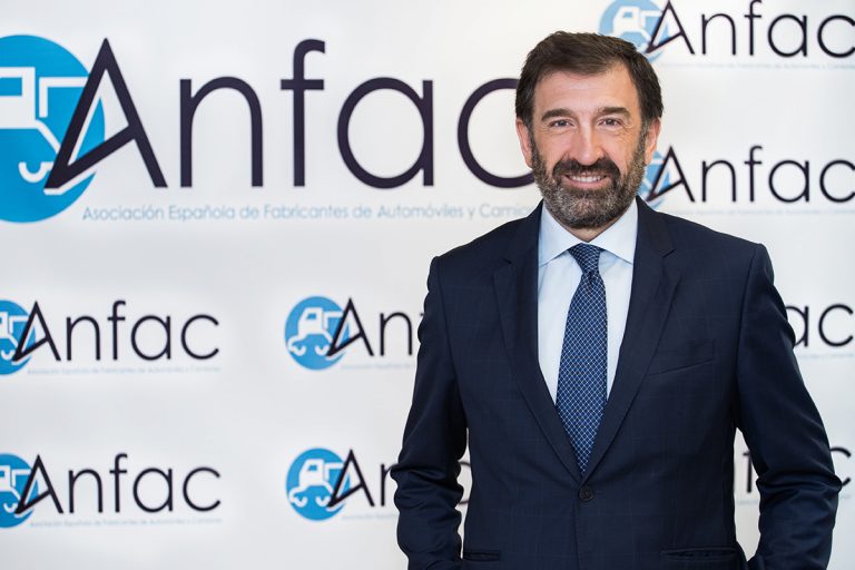 Anfac pide multiplicar por 6 la infraestructura de recarga para 2022