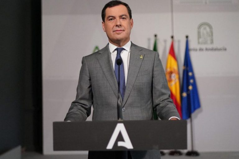 Andalucía rechaza un toque de queda a las 20 horas y reducir el horario de la hostelería