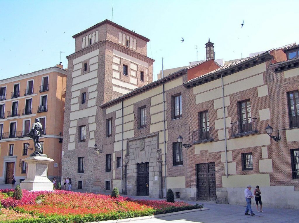 La Torre Y Casa De Los Lujanes Madrid