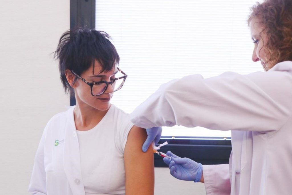 La Factibilidad De Una Transmisión Del Virus