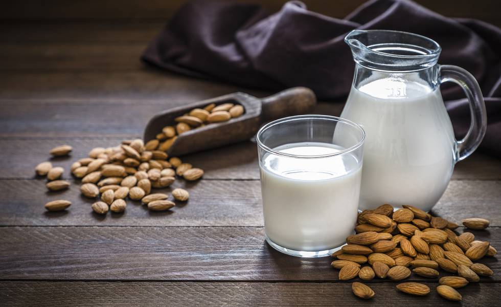 ¿Cuáles son los beneficios de la leche vegetal?